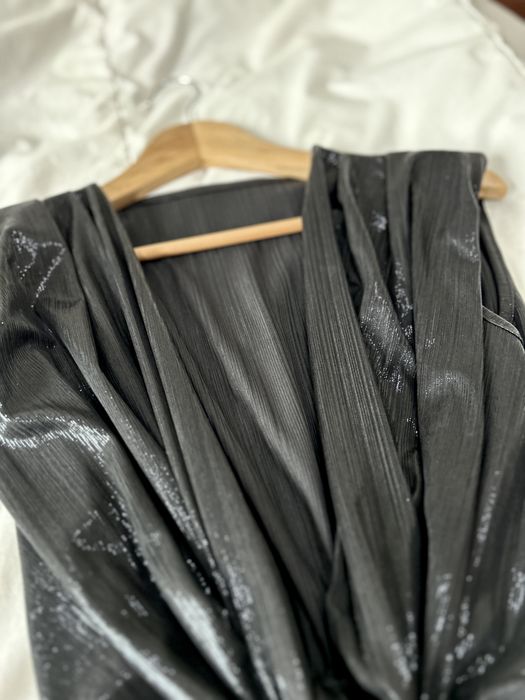 Vestido com efeito brilhante