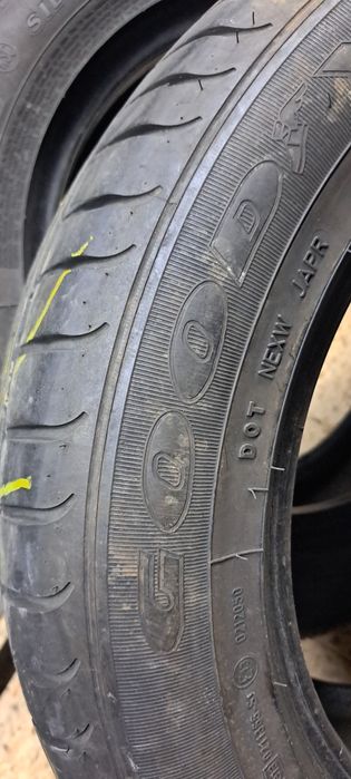 Pneus 205/60/16 Goodyear