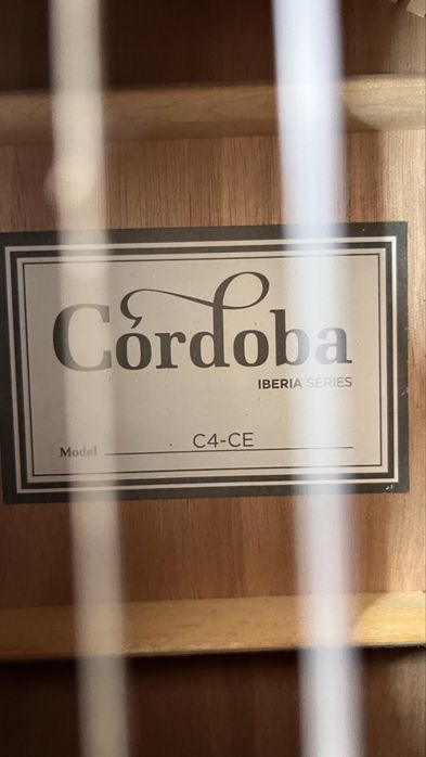 Guitarra classica Cordoba C4-CE