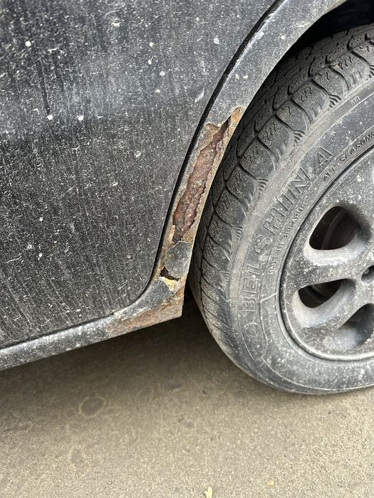 Вольво s40 під відновлення або на запчастини(по кусках не продається)