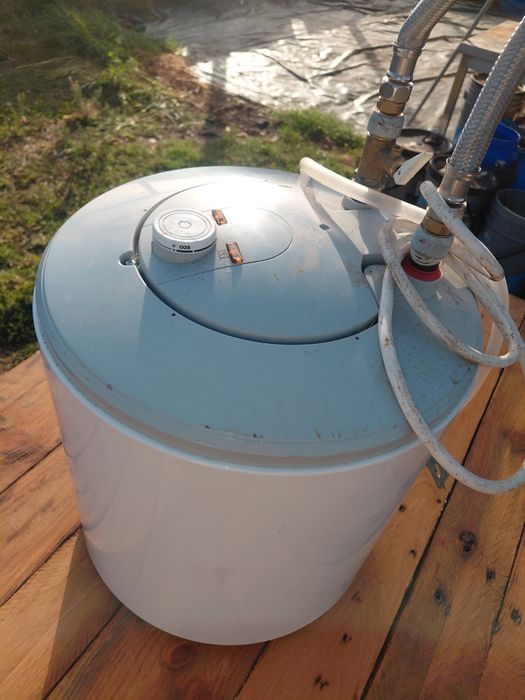 Termoacumulador 15 litros foi usado poucas vezes