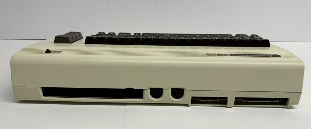 Commodore VIC-20 Pet Key - Zestaw dla Kolekcjonera