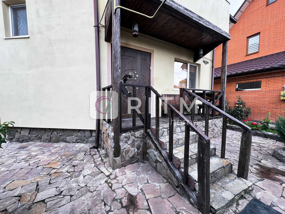 Продаж комерційно привабливого будинку в центрі Луцька!!!