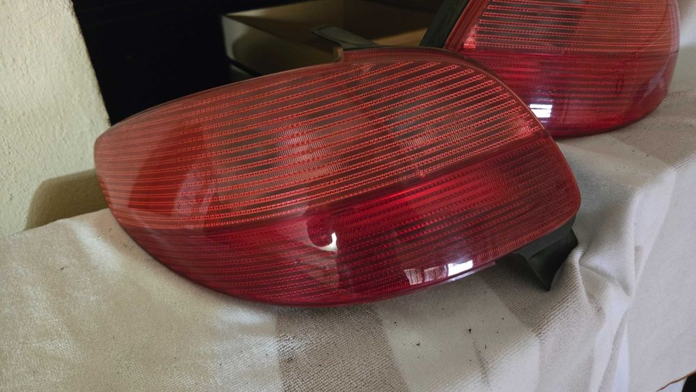 Farolim ópticas traseiras para Peugeot 206 (Vermelhas) original