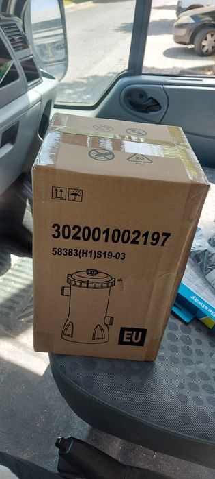 Bomba bestway  2000L nova