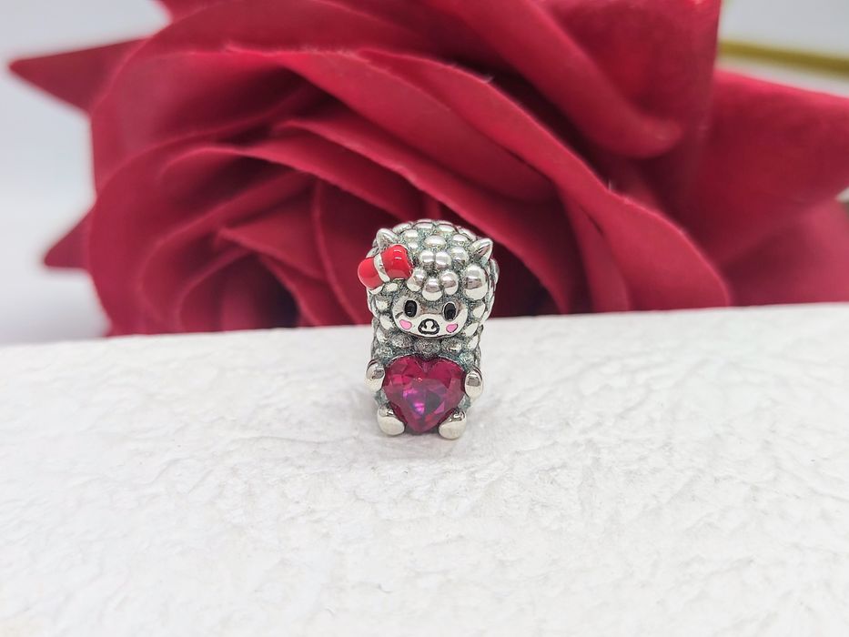 Piękny srebrny charm's baranek z kryształem srebro S925