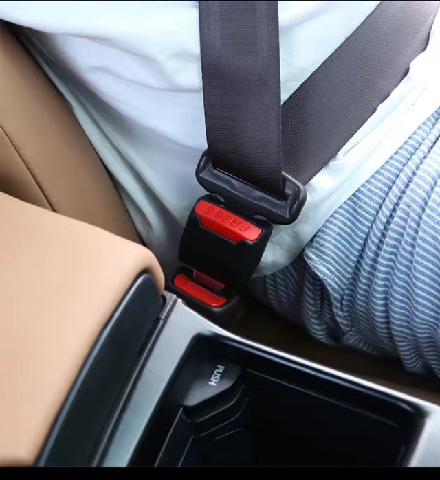Автомобільний ремінь безпеки подовжувач