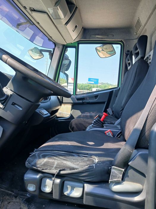 Iveco Eurocargo 140E22 ano 2016