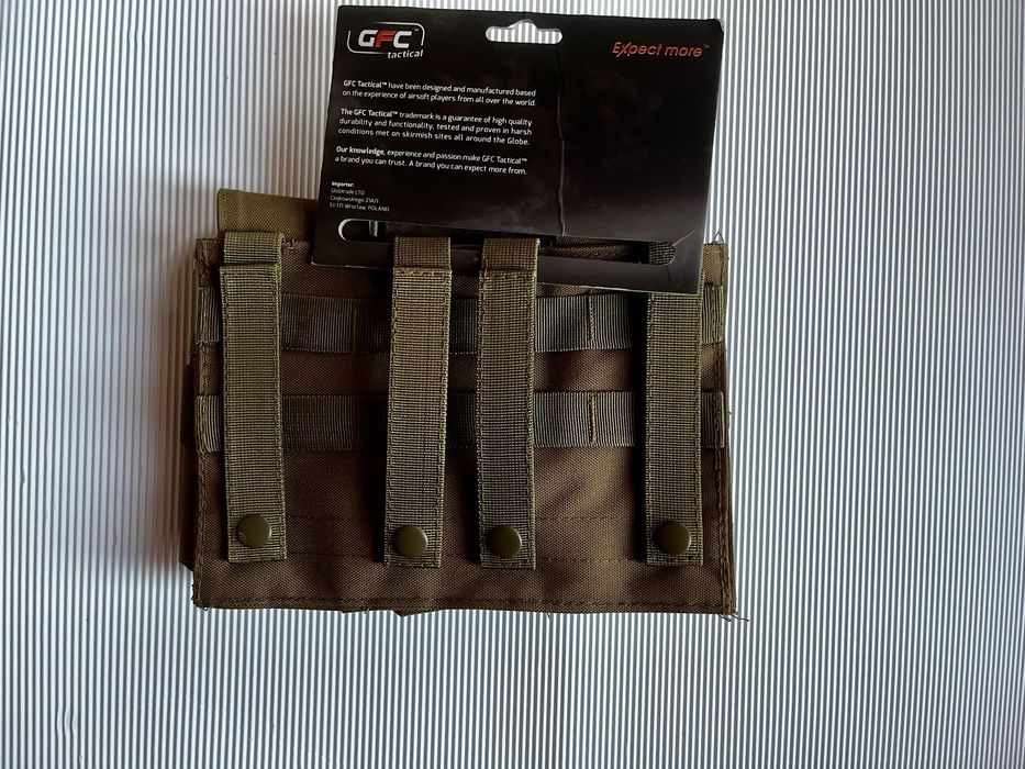 Potrójna Ładownica na Magazynki M4 zamykana COYOTE