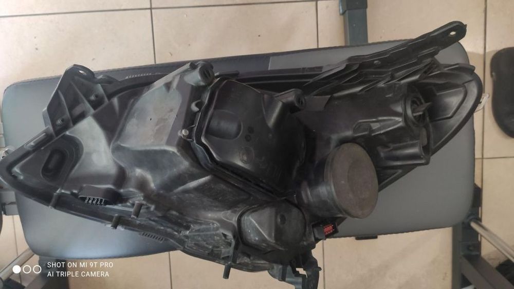 farol direito xenon Astra H