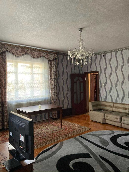 Продам дом (р-н Варшава)