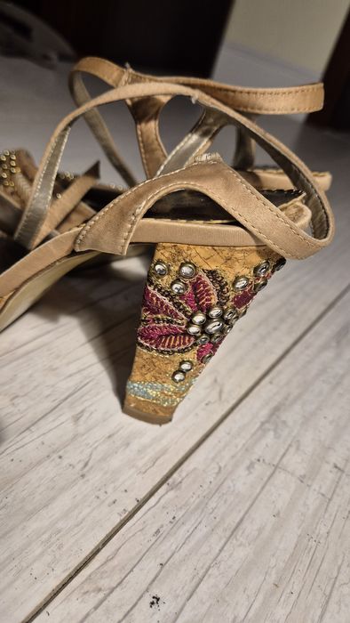 Buty damskie 39 za darmo do oddania