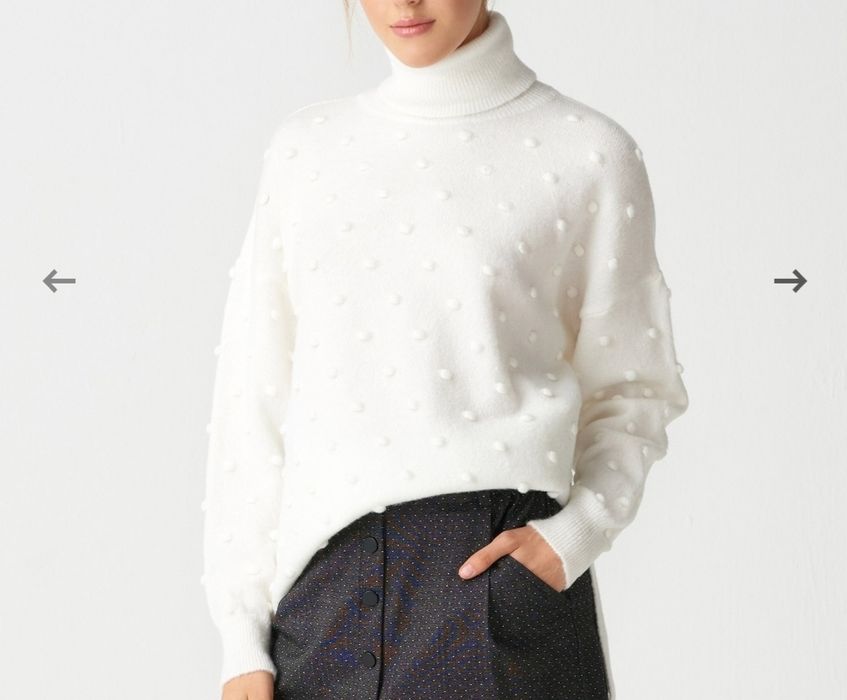 Sweter golf bąbelki pomponiki viralowy biały bubble bąbelek