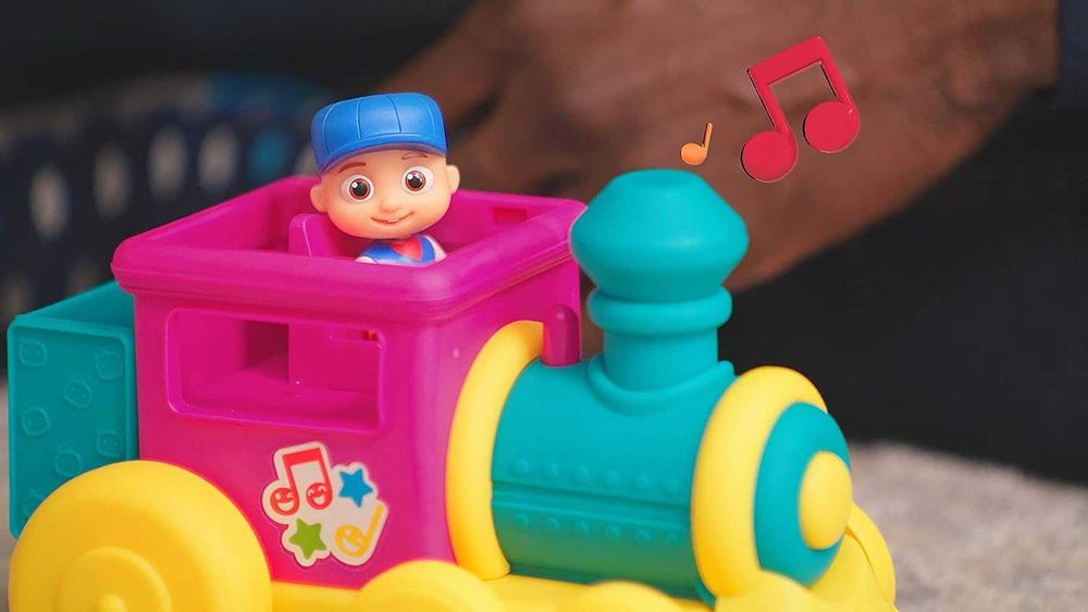 Іграшковий музичний паровоз CoComelon Musical Train Plays Songs