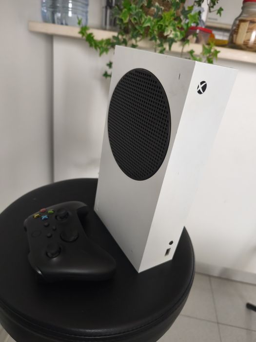 Xbox séries S + FIFA 25 e 26