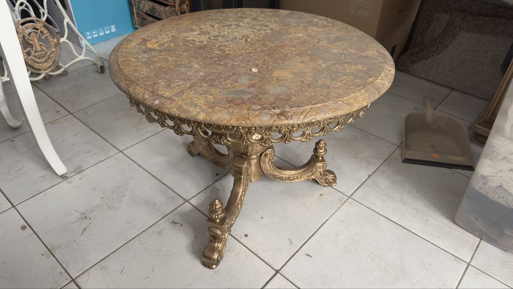 Mesa de Centro em Bronze