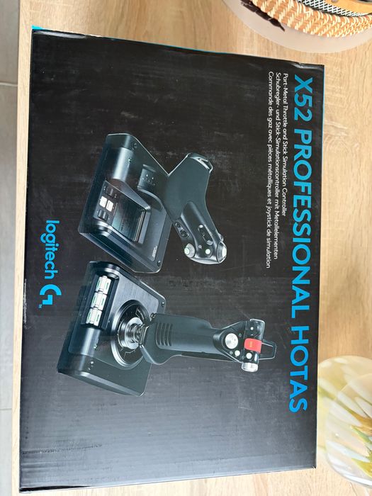 Logitech Saitek X52 Pro H.O.T.A.S