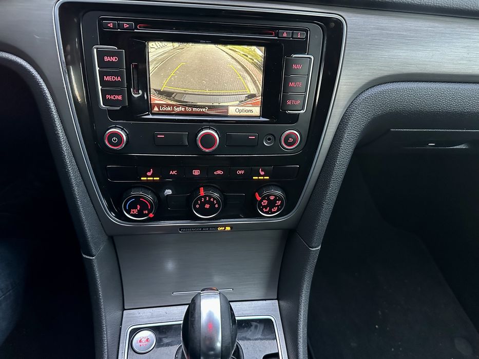 Volkswagen Passat 2015р 10200$