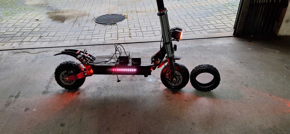 Laotie Ti30 em bom estado