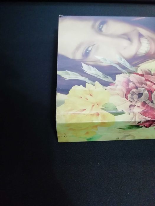 Livro "Mentiras Cruéis" de Nora Roberts