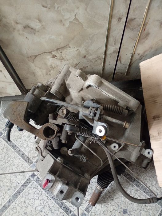 skrzynia biegów 1.6 benzyna bse 102km  audi vw seat skoda kod LUN