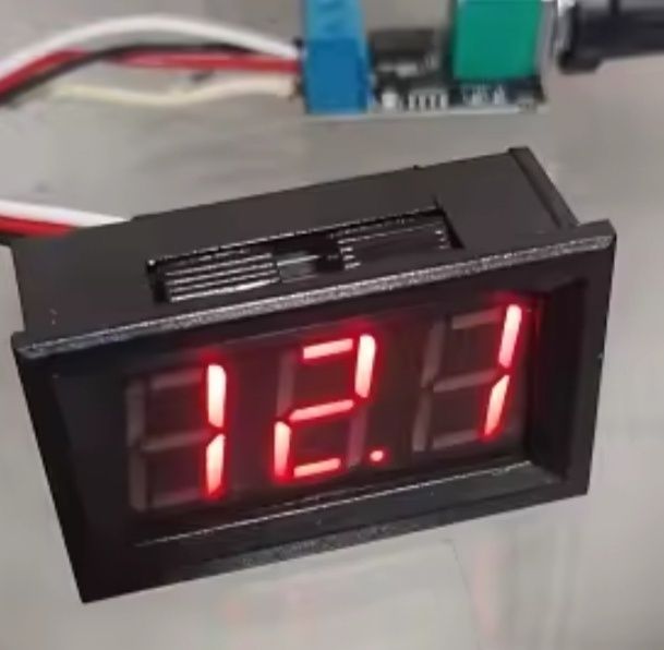 Voltímetro Digital 12 Vlts - Red Color - Envio Grátis em 48 Horas