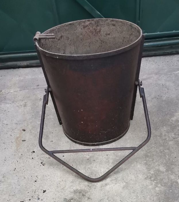 Tipping Bucket64584470993923120