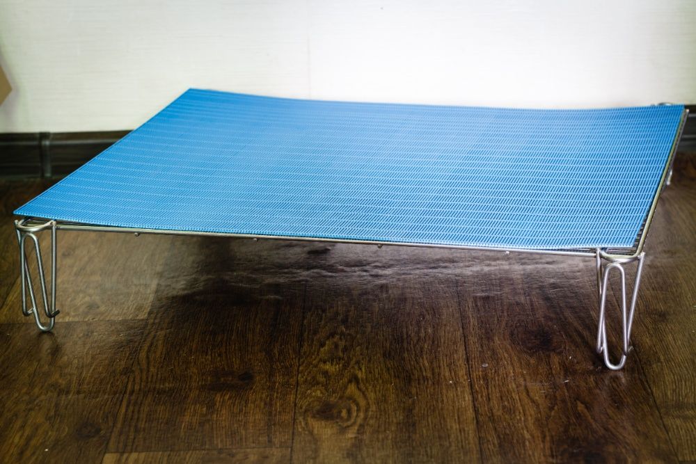 Продам полку на ножках для выдержки сыра