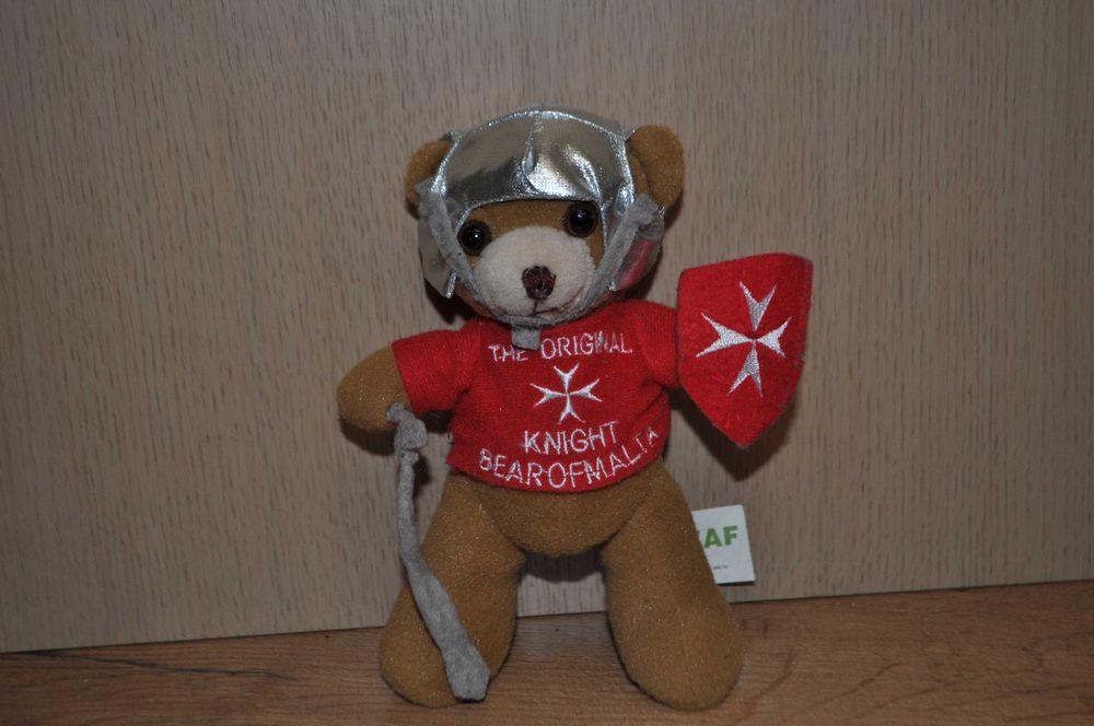 mała maskotka miś rycerz