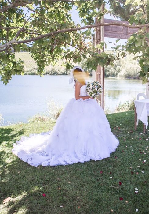 Demetrios Bridal Cosmobella Vestido de noiva oferta saiote