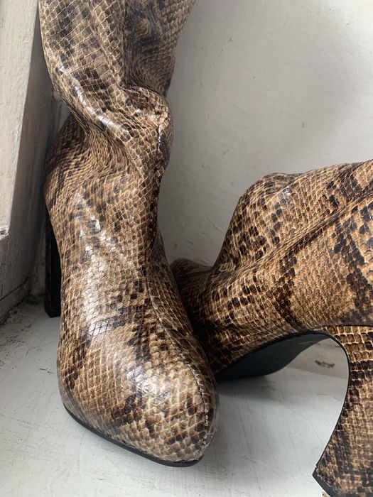 Чоботи питон “ZARA”