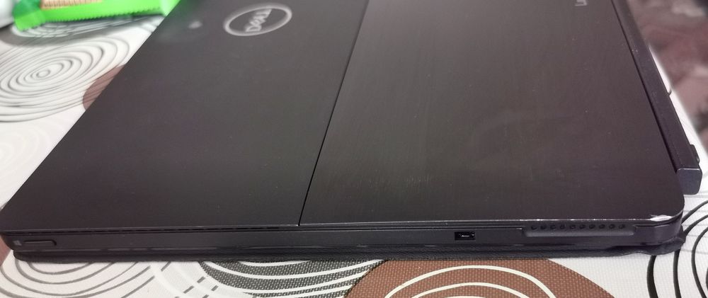 Dell latitude 5290 2 в 1. 12,3"  I5-8250u, 8/256 GB m.2, win11