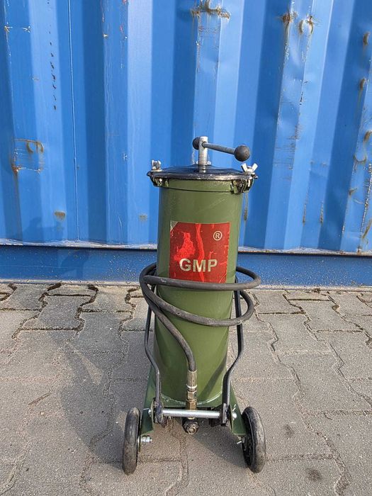 Tawotnica smarownica nożna 6L + wąż 2m