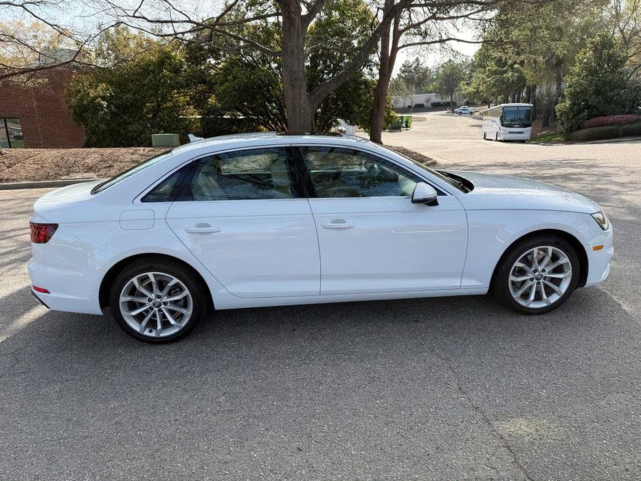 Audi A4      2019