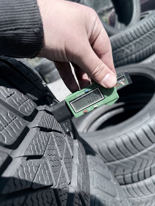 235 35 20 Pirelli Sottozero 3 99% 2022 Шини Зима
