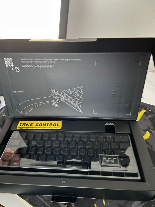 Wooting 60 he ( Ігрова клавіатура)