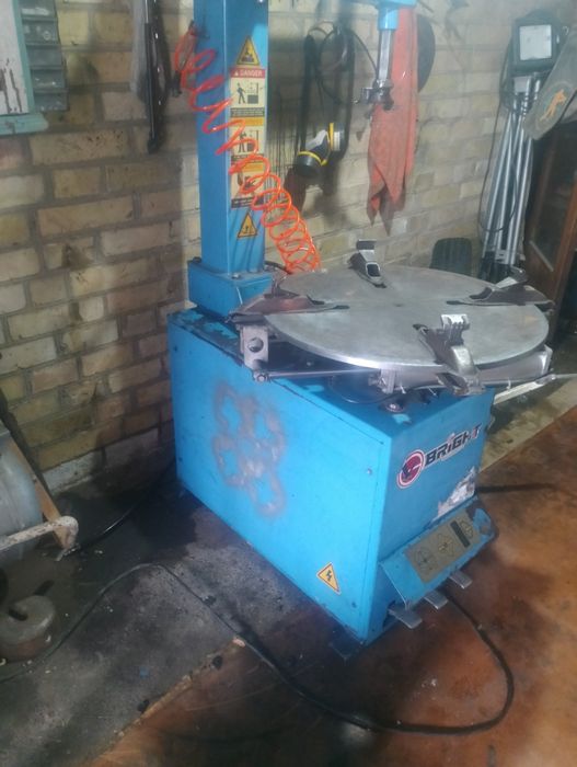 Продам шиномонтажний станок