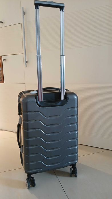 Walizka Uprise 50x34x25 cm