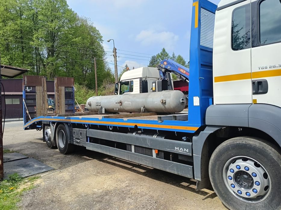 Transport maszyn pojazdów pomoc drogowa