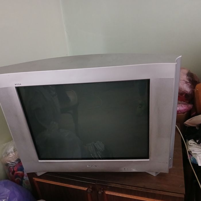 Телевізор sony trinitron 100 hz