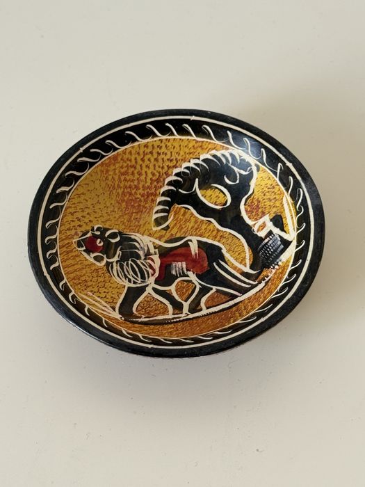 Nowa miseczka afrykańska Afryka lew żółta pamiątki Safari rzeźbiona