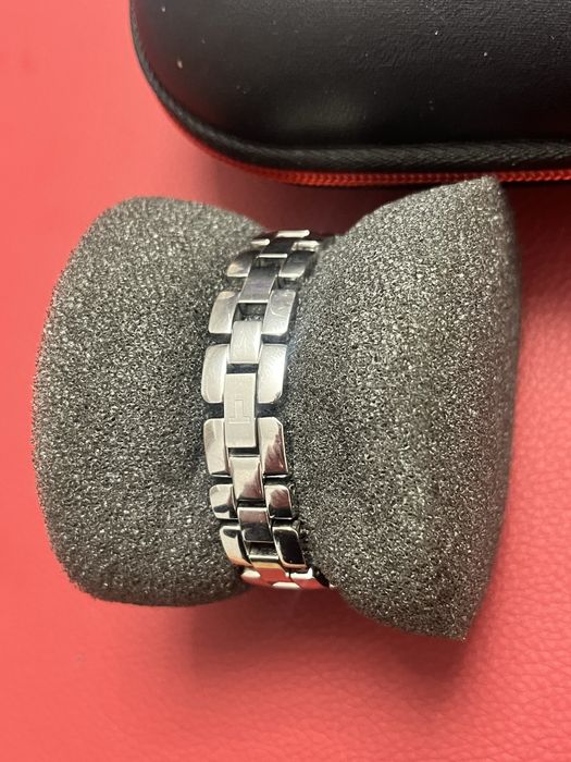 Zegarek damski Tissot perlowa tarcza + kamienie