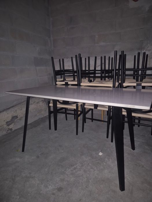 Mesa de jantar para interior