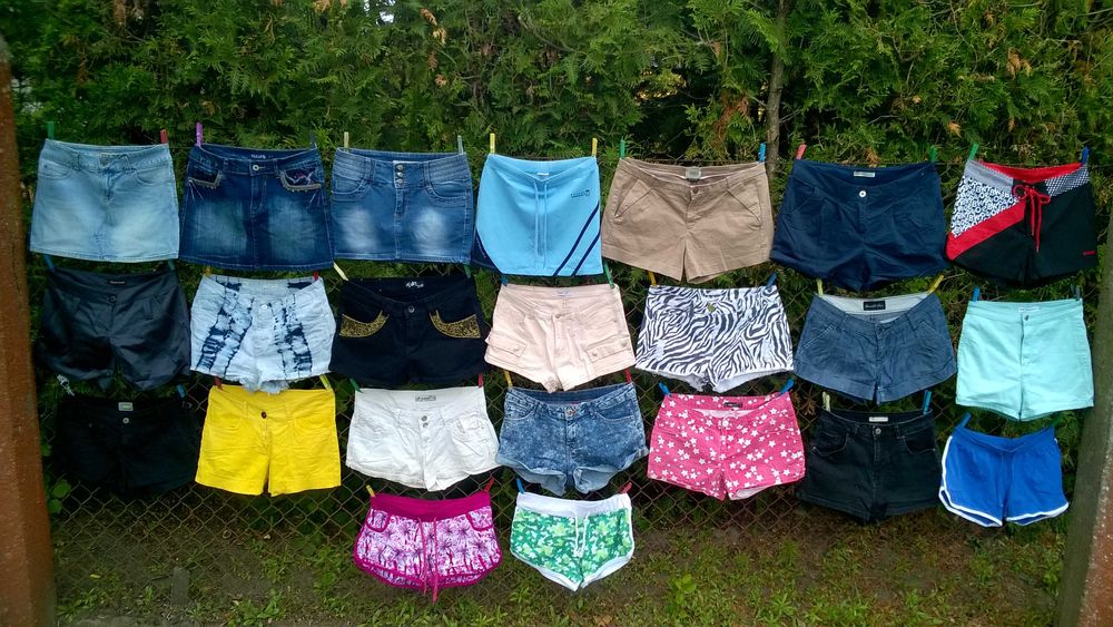 Wyprzedaż krótkie spodenki i spódniczki damskie rozm S cena od sztuki