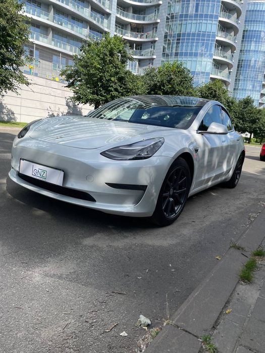 Прокат Tesla model 3 /Оренда авто Подобово без водія Прокат авто