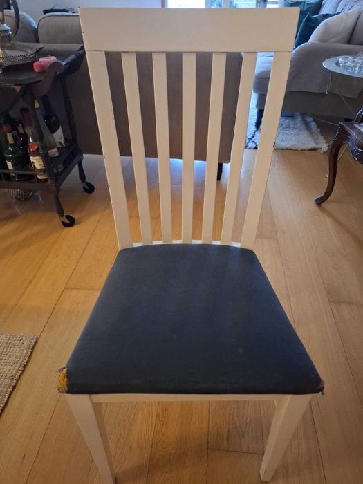 Cadeiras de sala de jantar em madeira