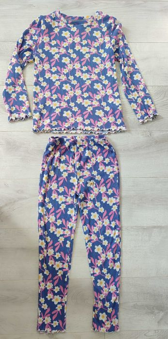 Костюм рубчик на 140-146 см