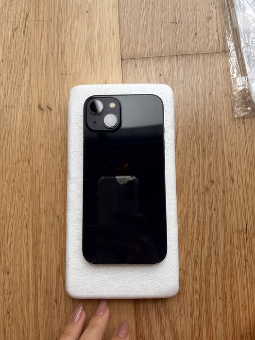 Iphone 13 usado.