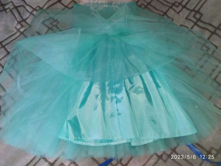 Нарядное платье на выпускной