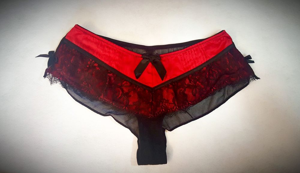 Conjunto Seda LA SENZA Lingerie - 3 peças